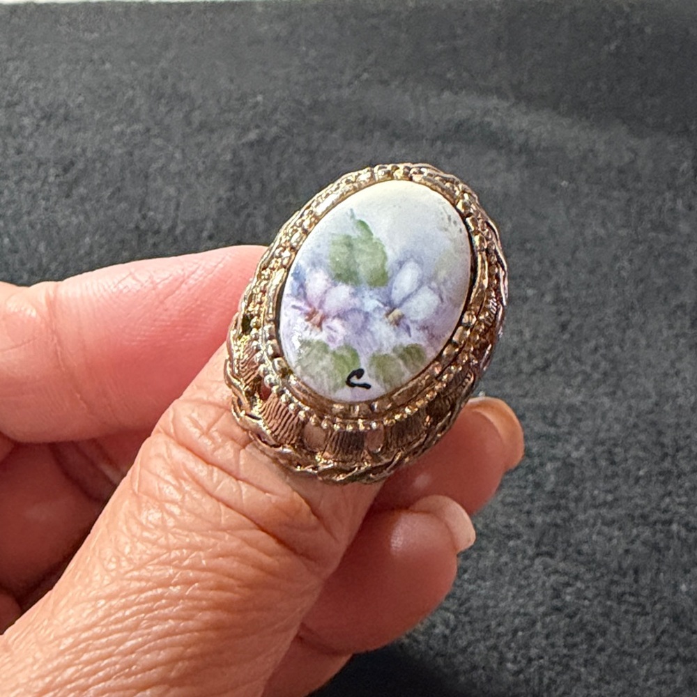 Vintage Gold Hand Painted Enamel Floral Ring